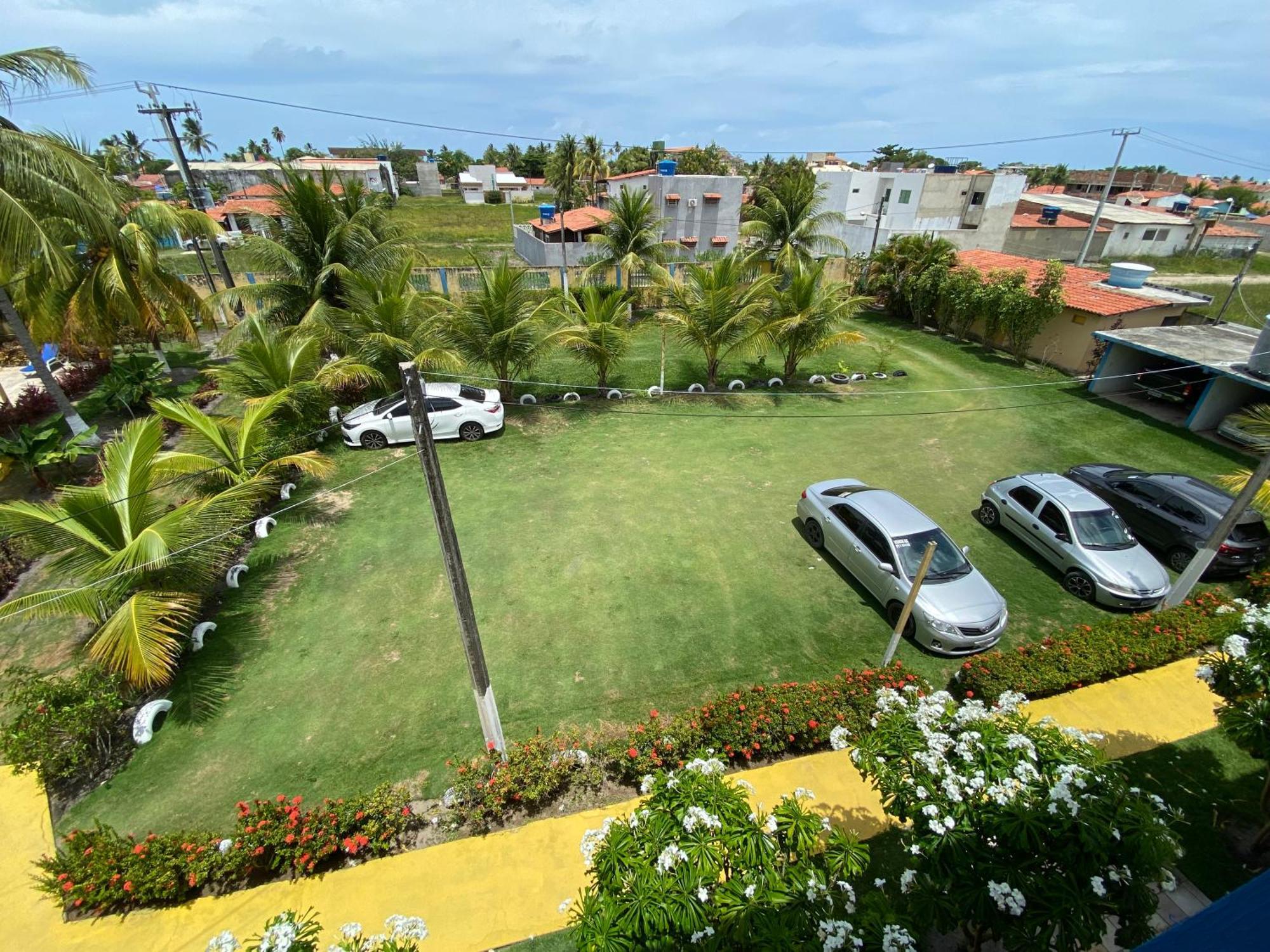 Acacias Inn *